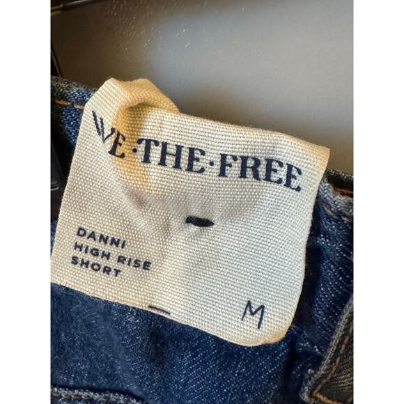 Free People Danni Denim Shorts - Stargaze - Size Medium (New) - Picture 4 of 6